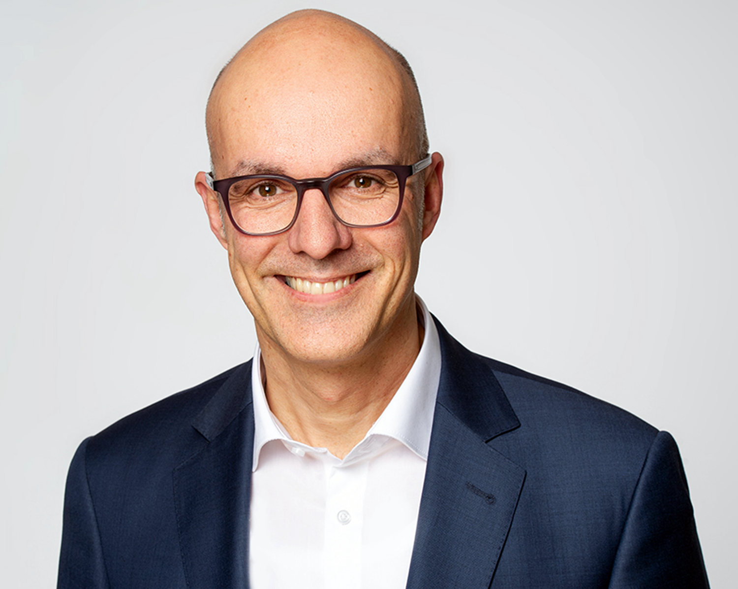 Michael Keller wird neuer Sales Director Signage & Photo EMEA/APAC der Sihl GmbH